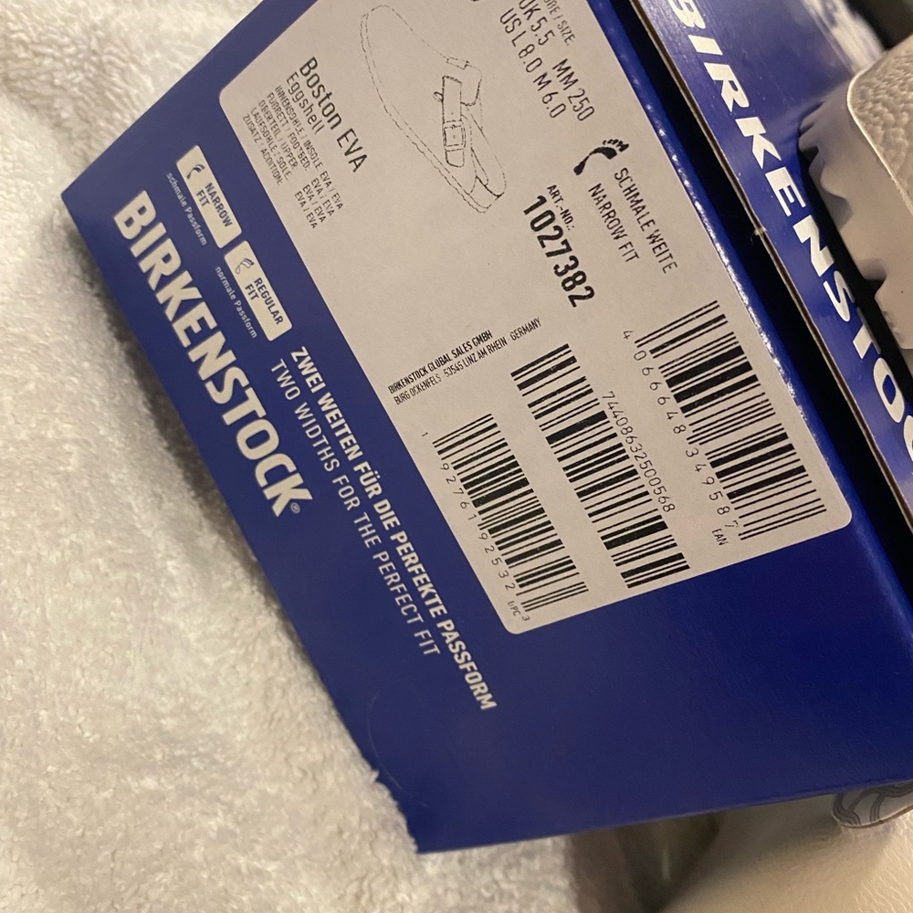 Birkenstock 8.5 Cream Clogs - Picture 4 of 6